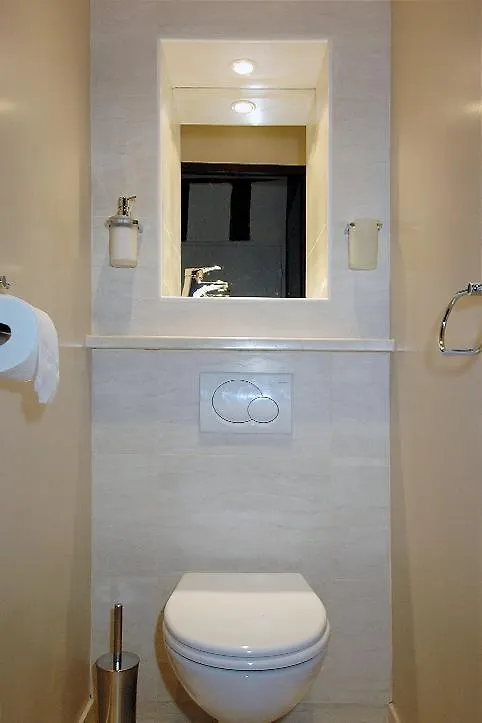 Holidaysinparis-bourg Tibourg Ii Appartamento