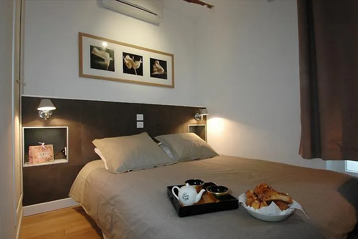 Holidaysinparis-bourg Tibourg Ii Apartman Párizs